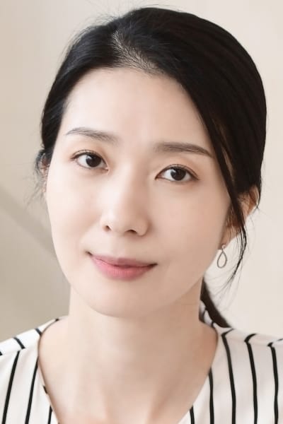 Kim Ji-hyun - Profile Images — The Movie Database (TMDB)