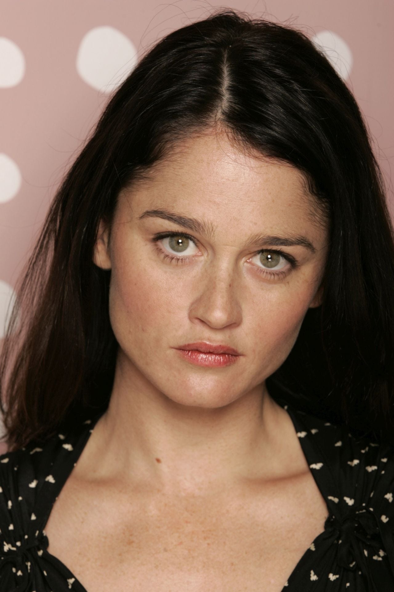 Robin tunney nue in Kano