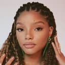 Halle Bailey Picture