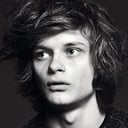 Charlie Tahan Picture