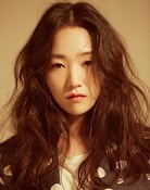 Kim Yae-eun as Choi Kyung-joo