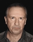 Tomasz Stockinger as dubbing roli odgrywanej przez Stanisława Jaskułkę and boy w hotelu "Sheraton"