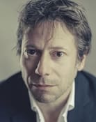 Mathieu Amalric as Olivier Tronier