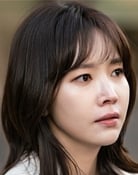 Yoon Joo-hee as Yoon Mi-Rae