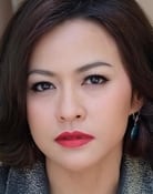 Arisara Wongchalee as Trikarn's mother