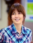 Shin Ae-ra as Park Jung-eun