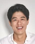 Kim Joong-ki as Kim Eun-pyeong