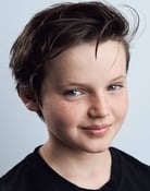 Benjamin Evan Ainsworth as Young Mark