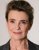 Stina Ekblad as Karin Nielsen