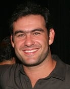 Thierry Figueira as Artur