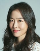 Joo Min-kyung as Park Yoon-ju