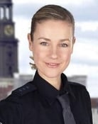 Rhea Harder as Polizeimeisterin Franziska 'Franzi' Jung