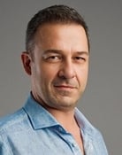 Murat Aygen as Evren