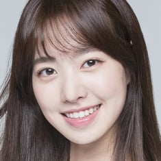 Jin Se-yeon 