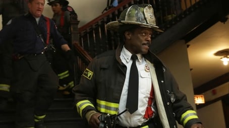 Chicago Fire: Heróis Contra o Fogo35