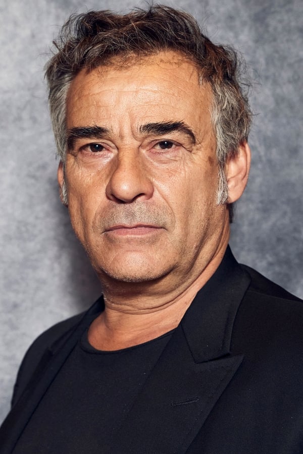 Eduard Fernández profile image