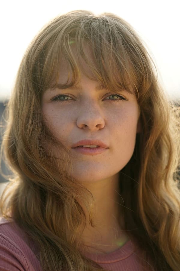 Joanna Whicker profile image