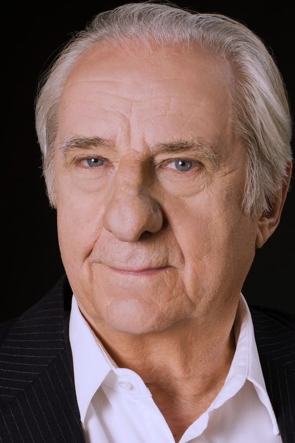 Michel Aumont profile image