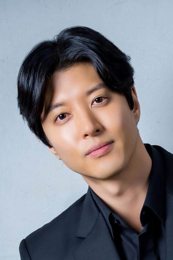 Lee Dong-gun profile image