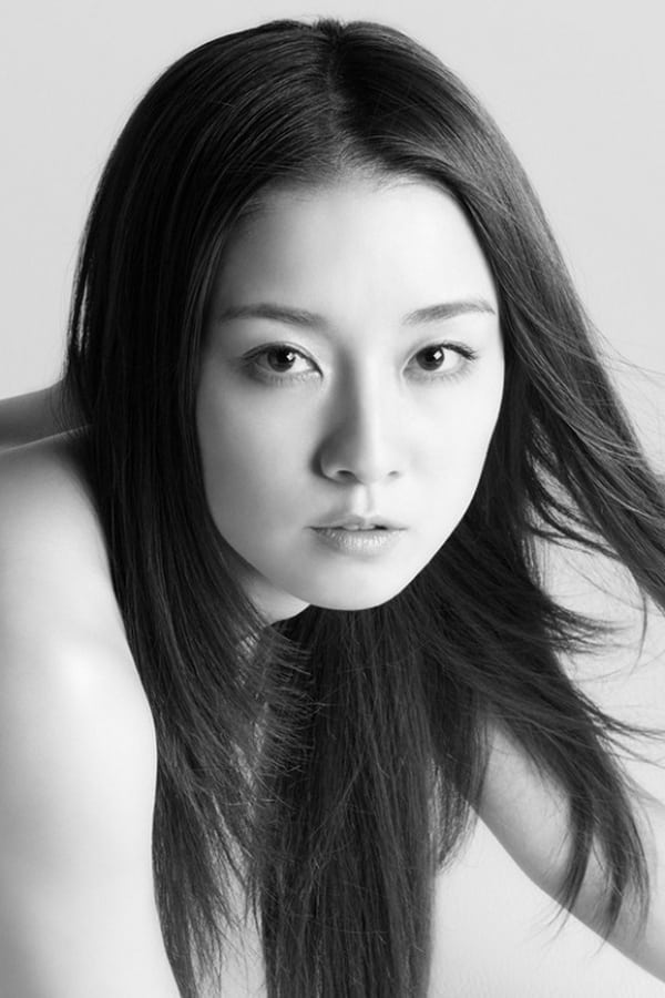 Ayumi Ito profile image