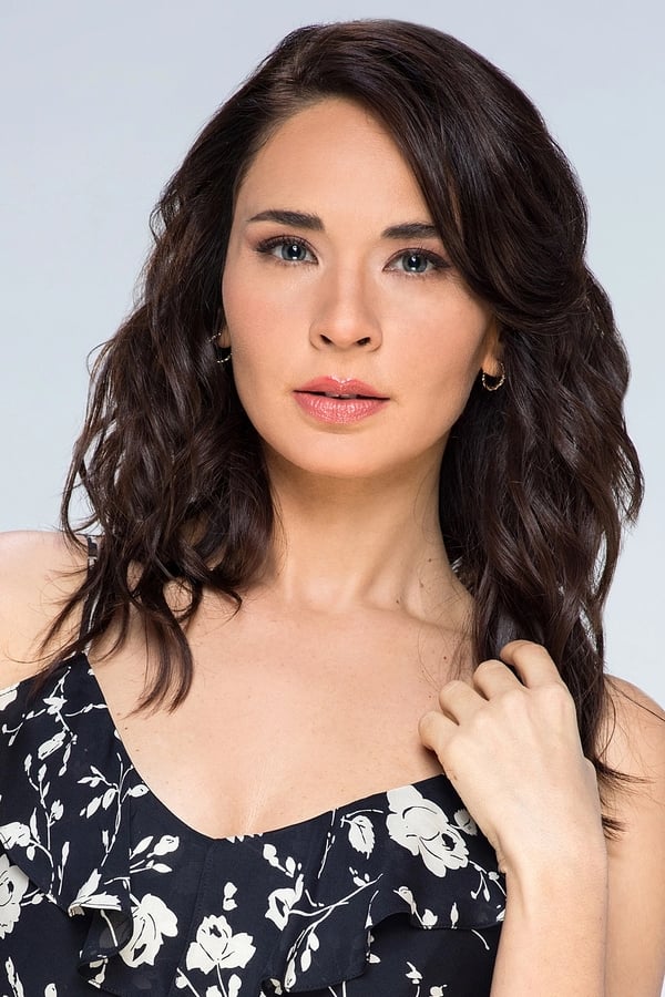 Adriana Louvier profile image