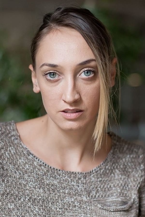 Ilona Brezoianu profile image
