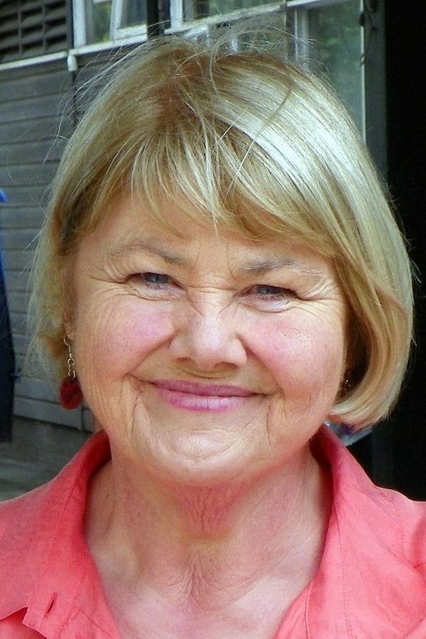 Annette Badland profile image