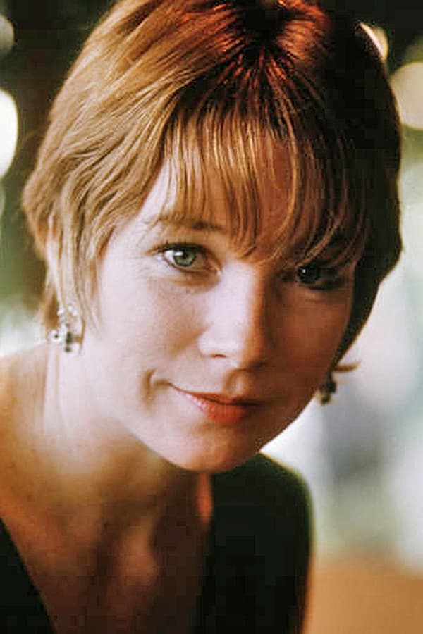 Shirley MacLaine profile image