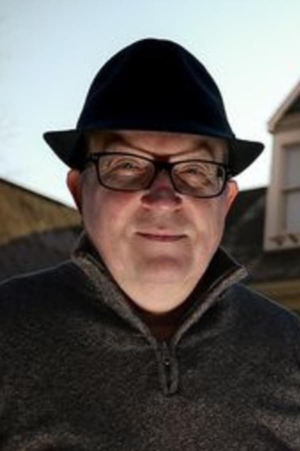 Nigel Bach profile image