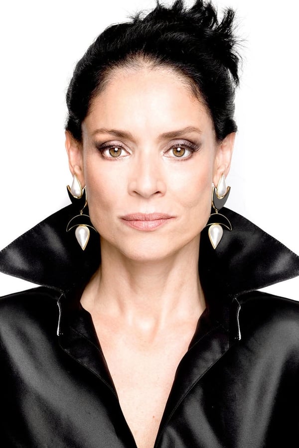Sônia Braga profile image