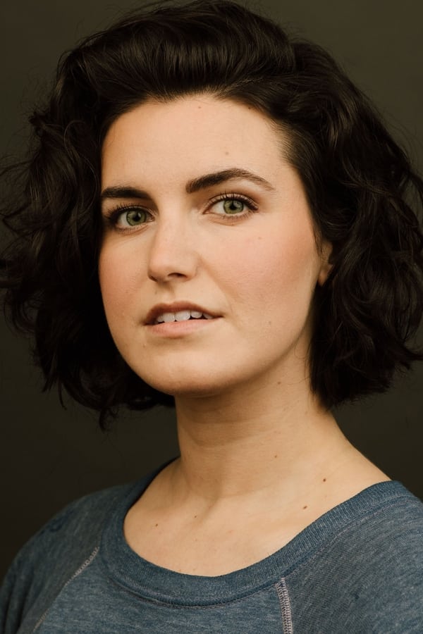 Eva Tavares profile image