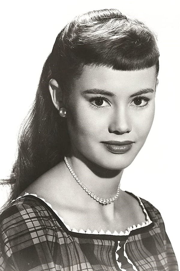 Roberta Shore profile image