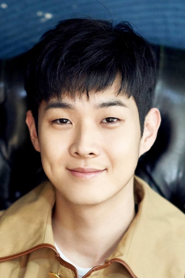 Choi Woo-shik profile image