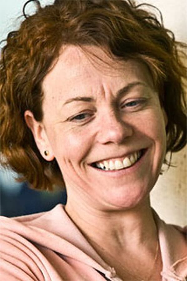 Nicola Reynolds profile image