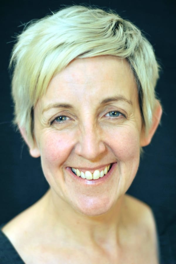 Julie Hesmondhalgh profile image