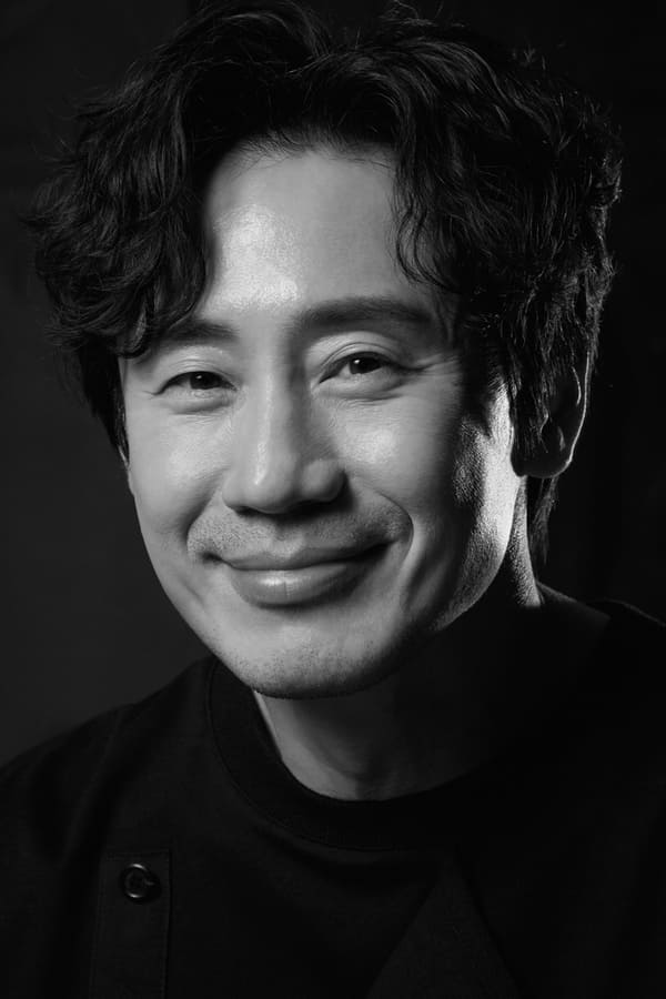 Shin Ha-kyun profile image