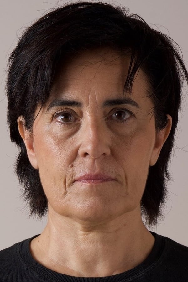 Elvira Arce profile image