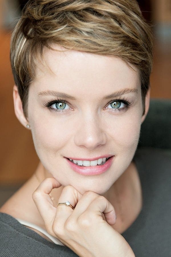 Andrea Osvárt profile image