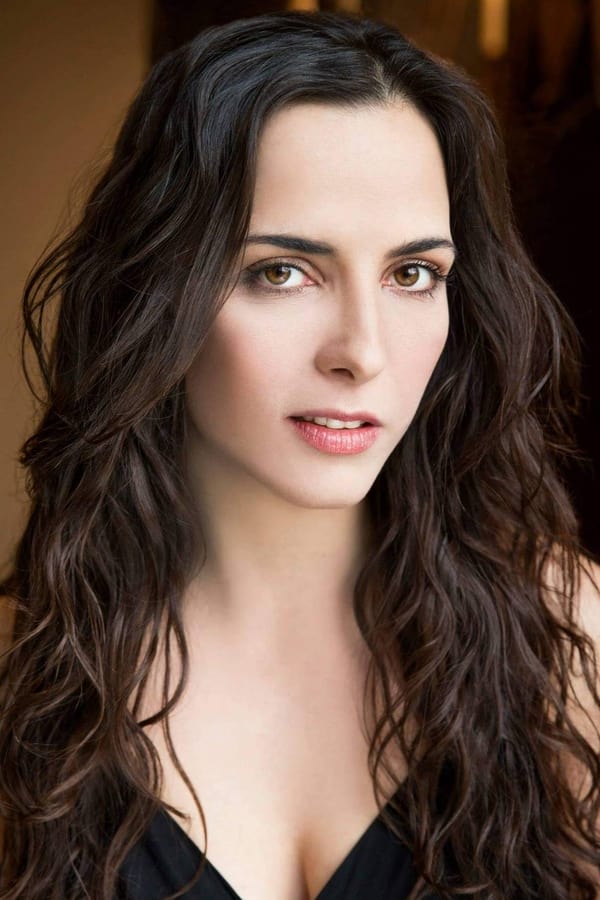 Marisa Román profile image