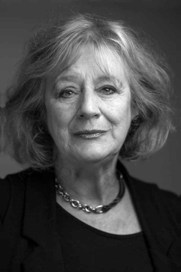 Maggie Steed profile image