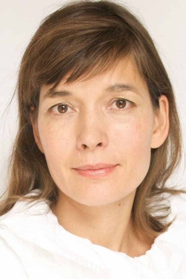 Simone Bendix profile image