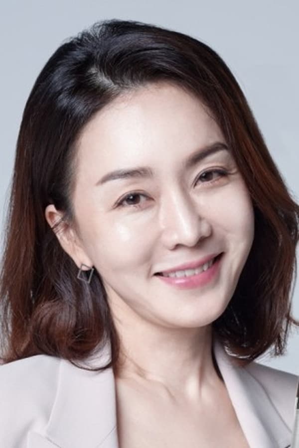 Kim Jung-nan profile image