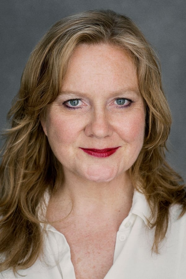 Sue Elliott-Nichols profile image