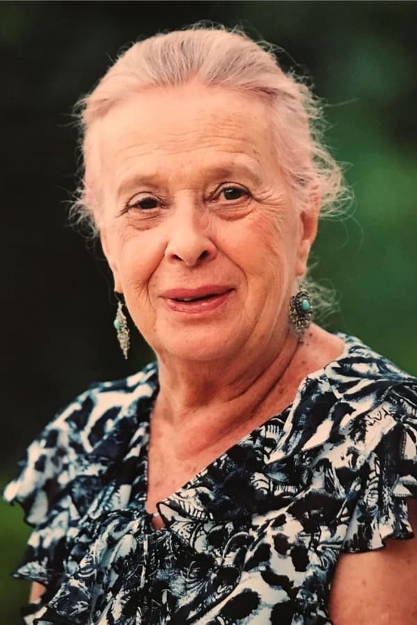 Cecília Guimarães profile image