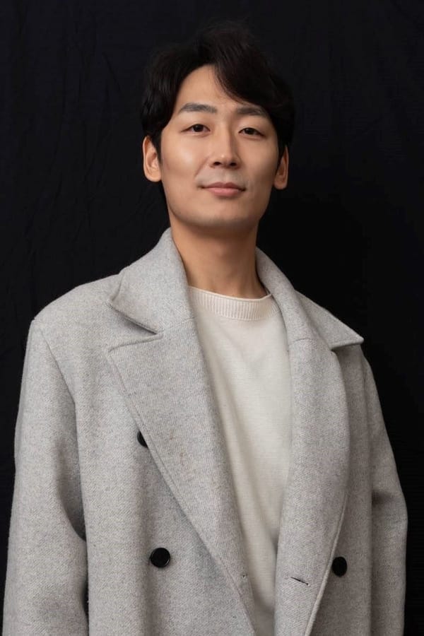 Lee Min Kuk profile image