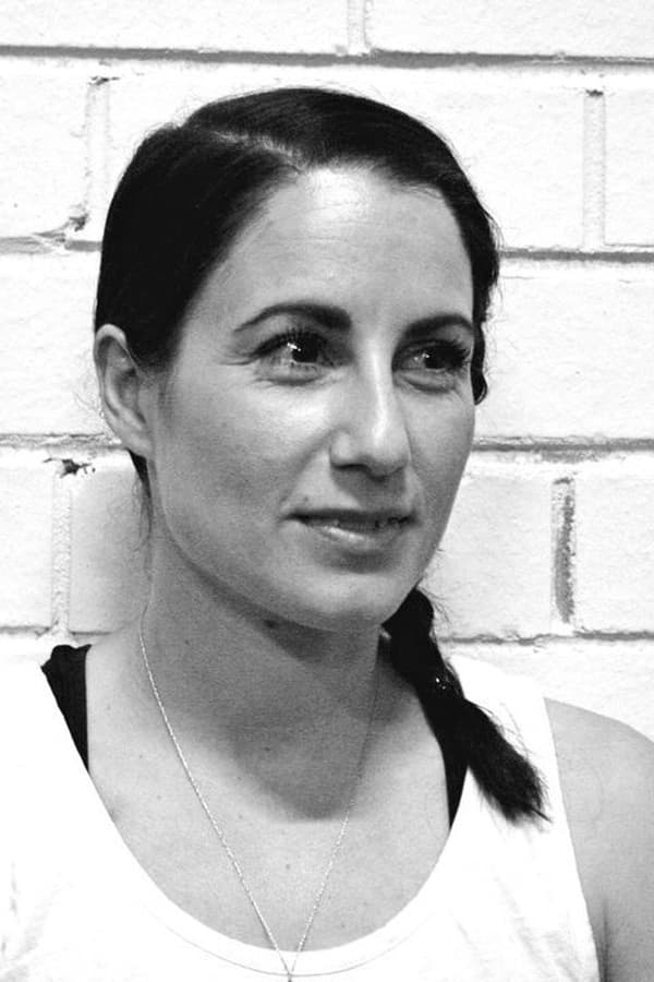 Carla Nirella profile image