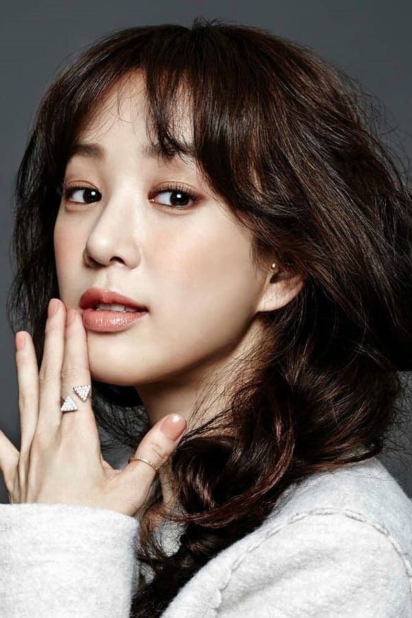 Jung Ryeo-won profile image