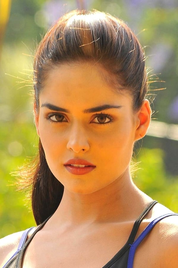 Nathalia Kaur profile image