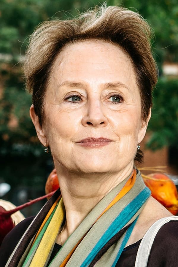 Alice Waters profile image