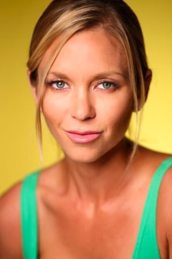 Sara Kova profile image
